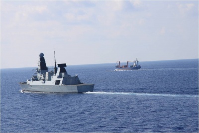 Αποστολή «Ειρήνη»: Γαλλική φρεγάτα για την επιτήρηση του εμπάργκο όπλων στη Λιβύη