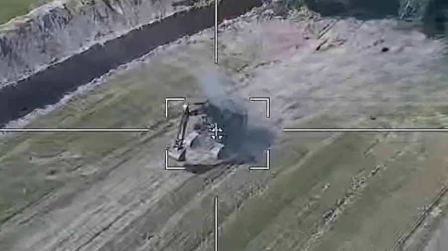 Θερίζουν τα πάντα στο διάβα τους - Τα ρωσικά drones καμικάζι Lancet καταστρέφουν τον εξοπλισμό των Ουκρανών (vid)