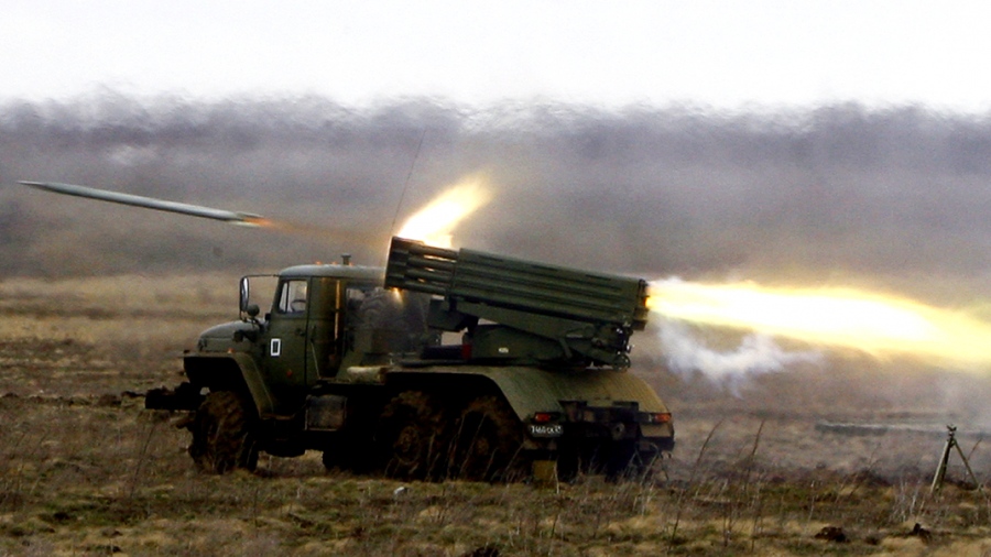 Οι Ρώσοι τόλμησαν το αδιανόητο - Από τα Sukhoi σε... σύστημα αεράμυνας ο πύραυλος R-77-1 (vid)