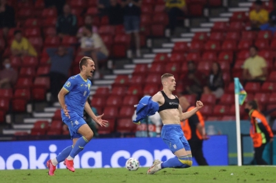 Σουηδία - Ουκρανία 1-2: «Ξέρανε» τους Σουηδούς ο Ντόβμπικ (video)