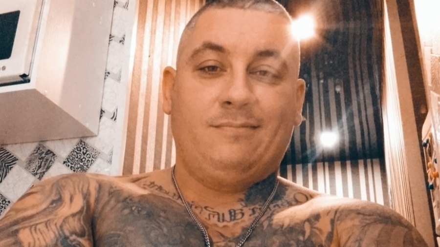 Τρομερή κλιμάκωση - Ρώσος έφεδρος που πολέμησε ηρωικά στην Ουκρανία εκτελέστηκε έξω από το σπίτι του