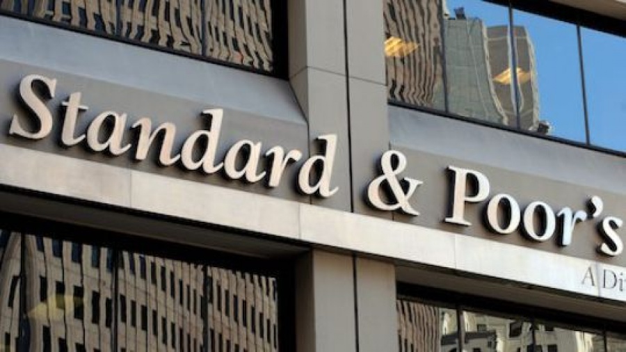 S&P: Αντιμέτωπη με ένα τεράστιο «κρυφό» χρέος η Κίνα – Οι βασικοί κίνδυνοι
