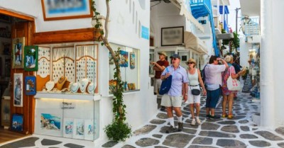 Πως τo Brexit ανεβάζει στα ύψη το κόστος του ταξιδιού στην Ευρώπη