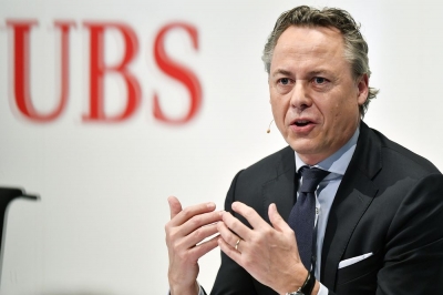Η UBS μπορεί να διαχειριστεί το ρίσκο από την εξαγορά της Credit Suisse, διαβεβαιώνει ο CΕΟ