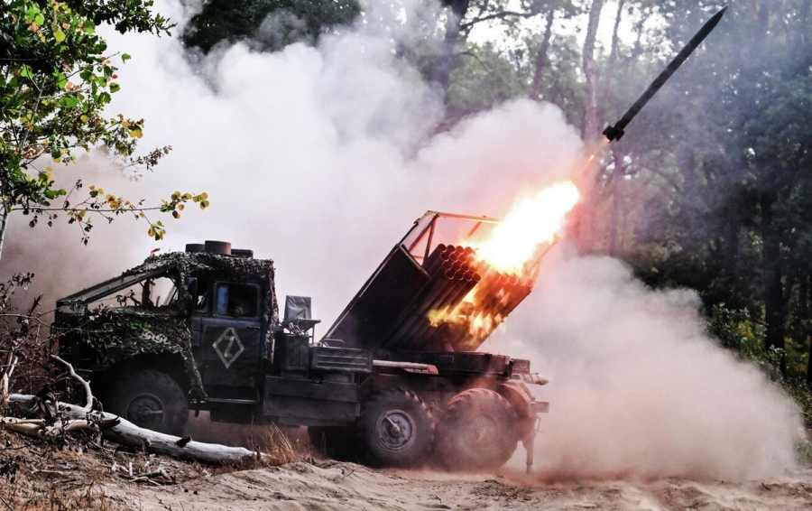 Χάος από εκρήξεις σε Kharkiv, Poltava, Chernihiv – Trump: Δεν πιστεύω ότι επιτέθηκαν στον Putin – Πέφτει η πόλη Lyman