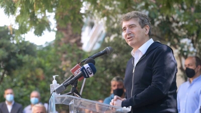 Χρυσοχοΐδης από Μύκονο: Προέχει η δημόσια υγεία - Το νησί πλησιάζει τον αριθμό επισκεπτών του 2019