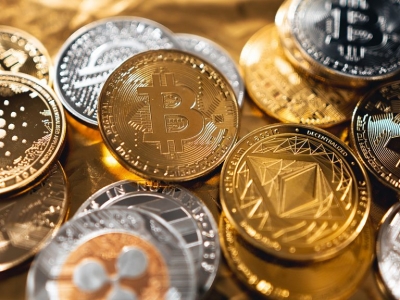 Εγκαταλείπουν τον χρυσό και στρέφονται σε... Bitcoin - Παρά την απαγόρευση, επενδύουν μαζικά σε κρυπτονομίσματα