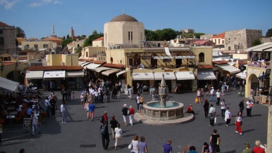 Ρόδος: Ξυλοδαρμό εργαζόμενου από «μπράβους» καταστηματάρχη στην Παλιά Πόλη καταγγέλλει το Εργατικό Κέντρο