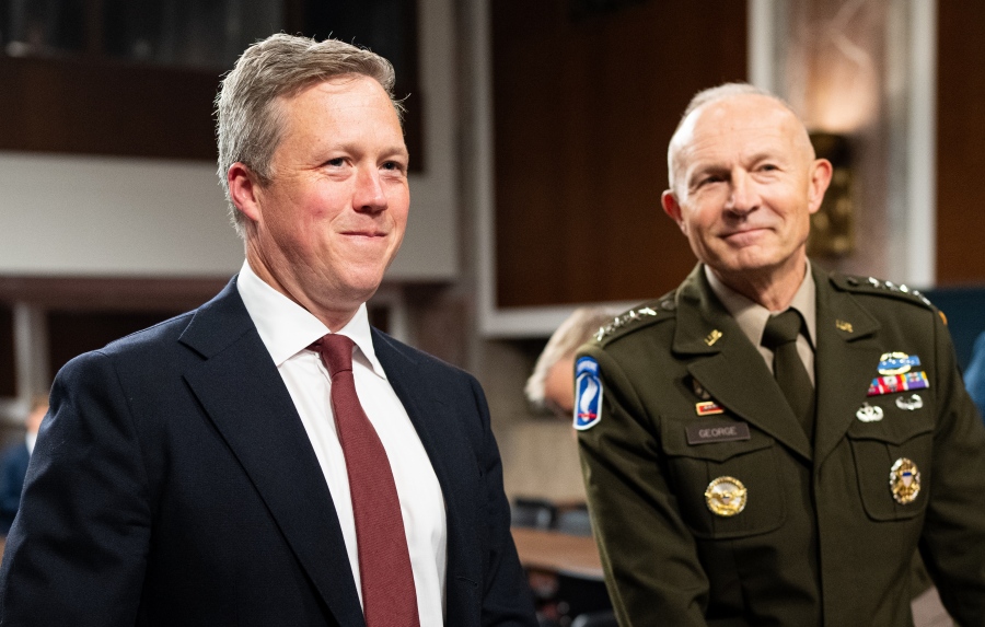 Το Πεντάγωνο στο Κίεβο - Τι ψάχνουν οι Αμερικάνοι στην Ουκρανία