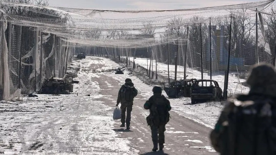 Νεκρίλα που ανατριχιάζει στον «Δρόμο του Θανάτου»: Δημοσιεύτηκαν φωτογραφίες της ρωσικής επέλασης στην Kostiantynivka