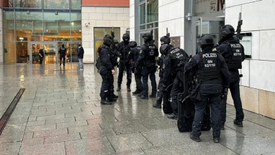 Συναγερμός στη Γερμανία – Άνδρας, που σκότωσε μία γυναίκα, κρατά ομήρους στη Δρέσδη