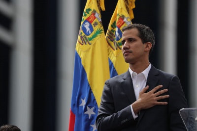 Επέστρεψε στη Βενεζουέλα ο Juan Guaido - Θερμή υποδοχή τους πρέσβεις Γερμανίας και Ολλανδίας