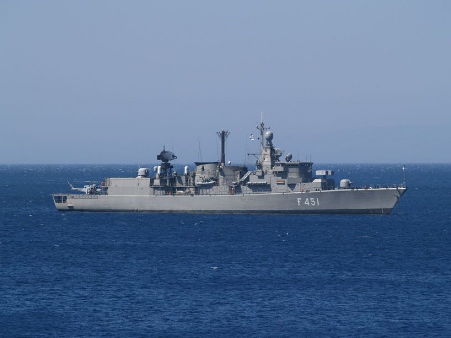 Επίσημη επιβεβαίωση της πρόσκρουσης των φρεγατών – Επικοινωνία Παναγιωτόπουλου με τον κυβερνήτη της «Λήμνος»