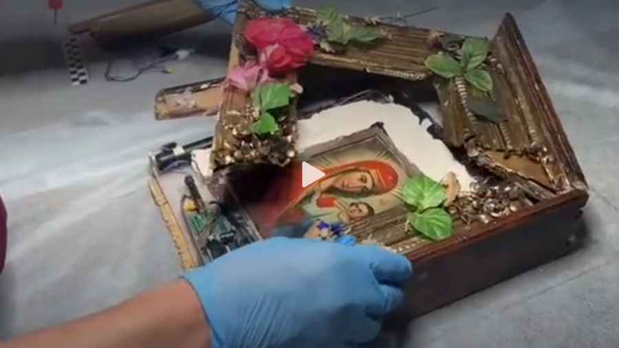 Χυδαία ουκρανική ιεροσυλία - Τοποθέτησαν βόμβα μέσα σε εικόνα - Στόχος τα γραφεία της FSB