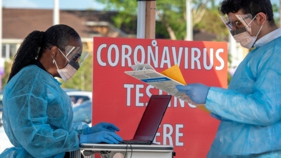 Η Αυστραλία μετρά ρεκόρ κρουσμάτων από την αρχή της πανδημίας, αλλά συνεχίζει τη χαλάρωση των μέτρων