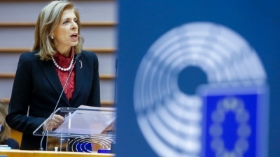 Κυριακίδου (Επίτροπος ΕΕ): Θα διασφαλίσουμε ότι θα τηρηθούν τα χρονοδιαγράμματα στις παραδόσεις των εμβολίων