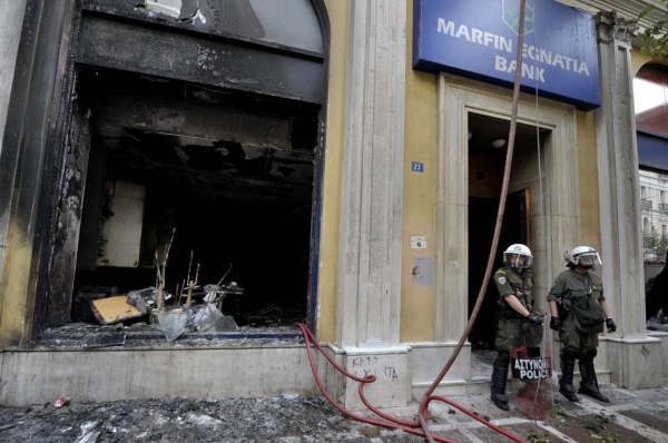 Δύο συλλήψεις για την υπόθεση της φονικής επίθεσης στη Marfin