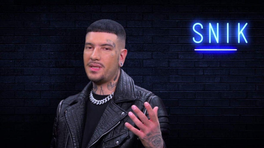 Ξύλο έπαιξε ο γνωστός τραγουδιστής «Snik» στη Θεσσαλονίκη - Viral το βίντεο που κυκλοφορεί