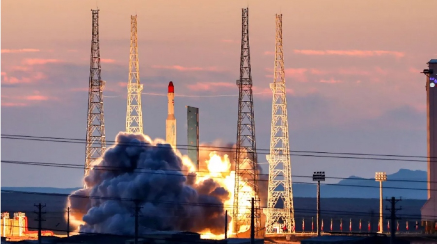 Νέα επίδειξη ισχύος από το Ιράν, αποσβολωμένοι στις ΗΠΑ  - Εκτόξευσε πυραύλους κατευθυνόμενους με τεχνητή νοημοσύνη
