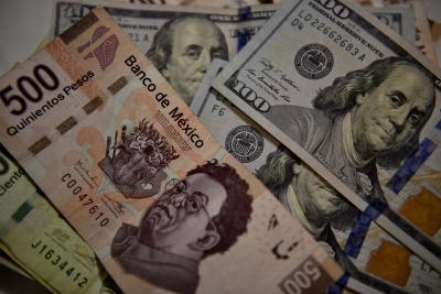 Συνεχίζονται οι πιέσεις στο μεξικανικό πέσο - Σε χαμηλά 10 μηνών έναντι του δολαρίου