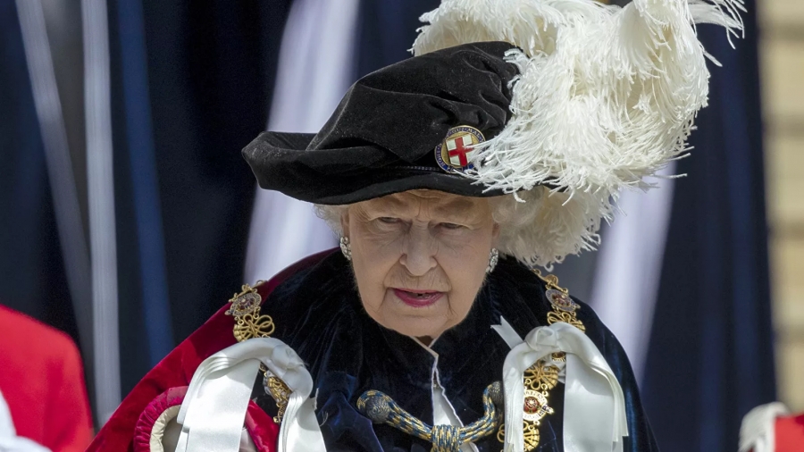 Επέστρεψε στα καθήκοντά της η Βασίλισσα Ελισάβετ 4 μέρες μετά τον θάνατο του συζύγου της - Τι αναφέρει το πρωτόκολλο