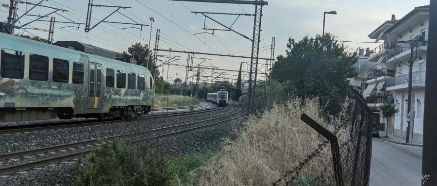 Παραλίγο νέα σιδηροδρομική τραγωδία, βρέθηκαν δύο τρένα στην ίδια γραμμή στη Λάρισα – Διαψεύδει η Hellenic Train