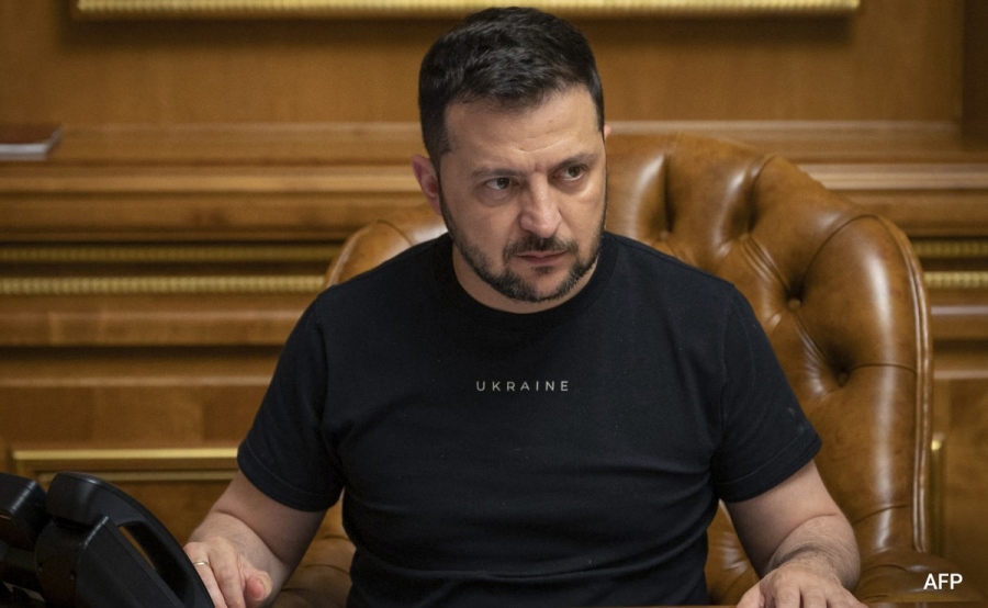 Stephen Bryan (Πρώην υπουργείο Άμυνας ΗΠΑ): Ο Zelensky τρέμει συνομωσία μεταξύ Ουκρανικού στρατού και Ρώσων