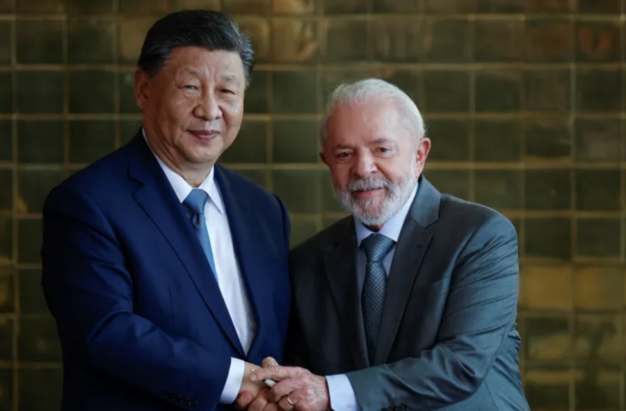 Ο Trump σπρώχνει τη Βραζιλία στην αγκαλιά της Κίνας με την «πολιτικοποίηση» των δασμών