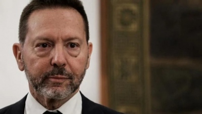 O Στουρνάρας «βλέπει» τον Ιούνιο, την πρώτη μείωση επιτοκίων από την ΕΚΤ: Πρέπει να κινηθούμε με μικρά βήματα