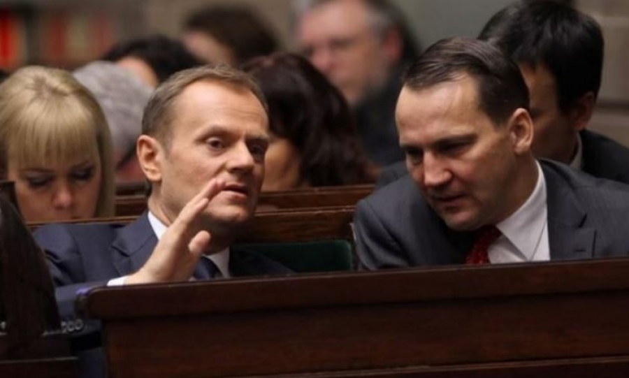 Πολωνία: Η κυβέρνηση Tusk εγκαταλείπει τη διεκδίκηση των πολεμικών αποζημιώσεων από τη Γερμανία