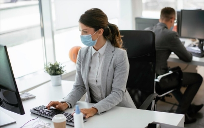 ΟΣΝΙΕ :Επίδομα 430 ευρώ σε εργαζόμενους. Ποιοι οι δικαιούχοι. Πότε λήγει η προθεσμία για τις αιτήσεις