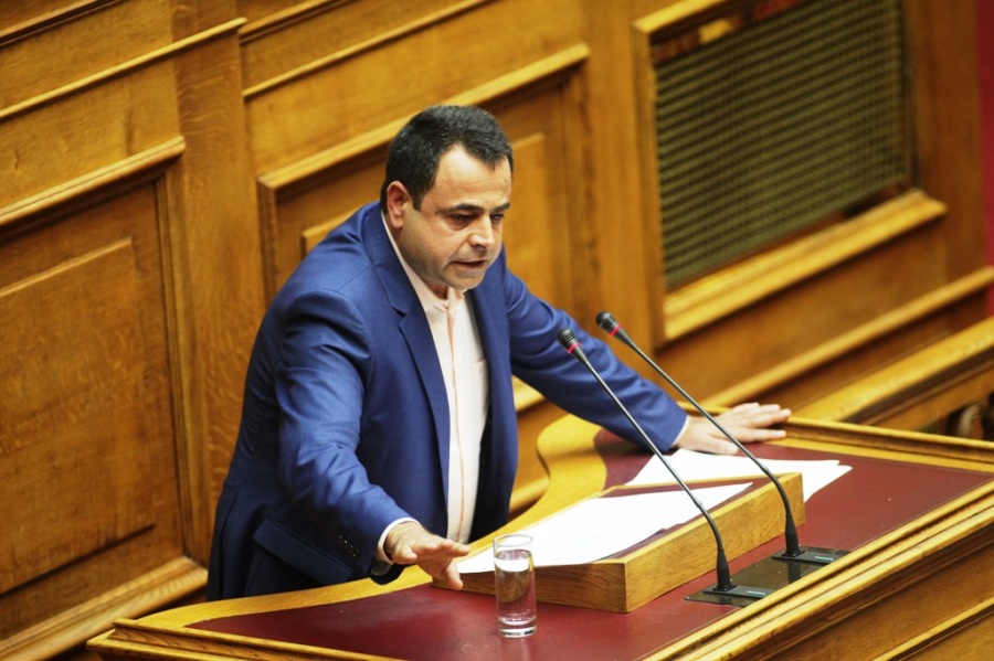 Σαντορινιός (ΣΥΡΙΖΑ): Ανάπτυξη της κυβέρνησης στα ψέματα
