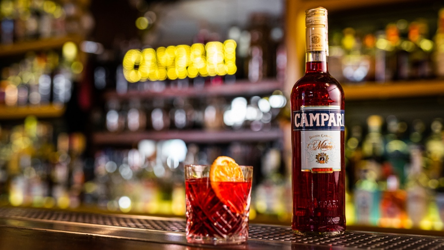 Κλονίζει την Campari η κατάσχεση μετοχών αξίας 1,3 δισ. ευρώ - Sell off στη μετοχή