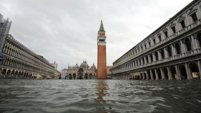 Ιταλία: Πλημμύρισε η πλατεία του Αγίου Μάρκου στη Βενετία