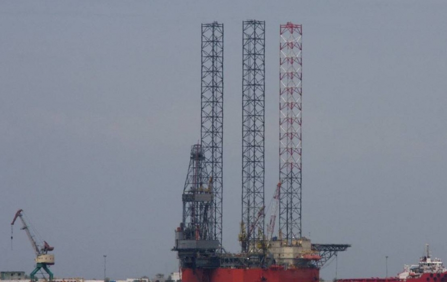 Οι Ουκρανοί βομβάρδισαν πλατφόρμα γεώτρησης της Chernomorneftegaz στη Μαύρη Θάλασσα