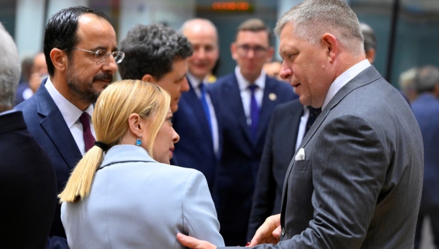 Διαφοροποίηση Fico και Meloni: Να σταματήσει η αποτυχημένη ευρωπαϊκή στρατηγική - Θετική η συνάντηση Putin και Trump