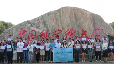 Η Κίνα ανοίγει νέο μέτωπο με τις ΗΠΑ - «Μάχη» για την προσέλκυση ξένων πτυχιούχων