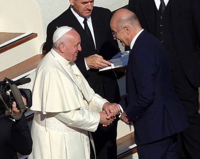 Με τον Πάπα Φραγκίσκο συναντήθηκε ο Νίκος Δένδιας