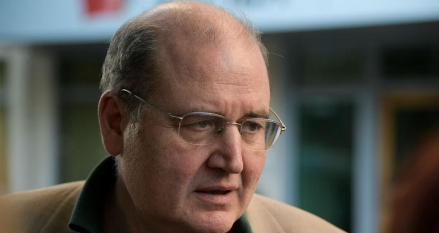 Φίλης: Άκρως επικίνδυνο να πρέπει να κλείνει ένα τμήμα 25 παιδιών, εάν νοσήσουν τα 13