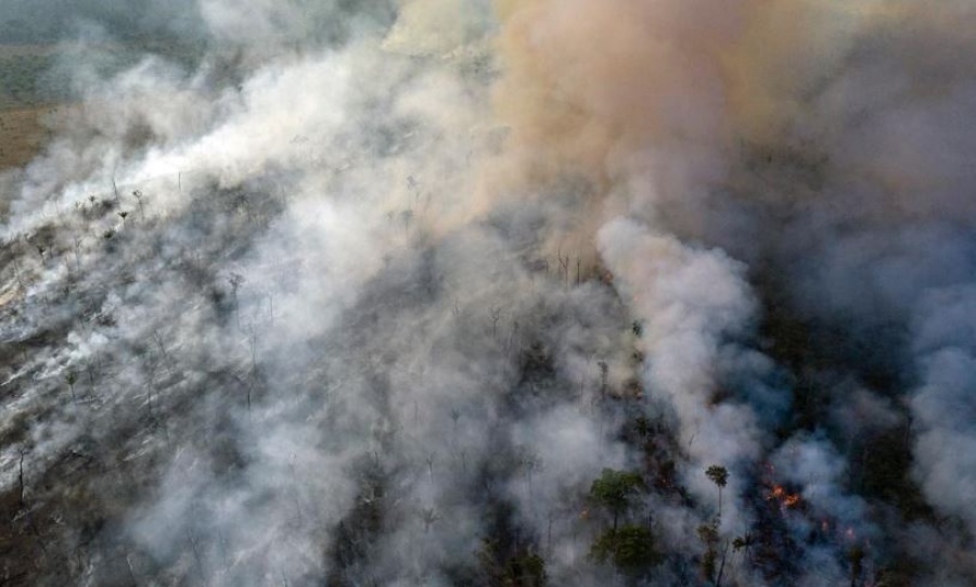 Στη μάχη με τις φλόγες στον Αμαζόνιο ρίχτηκε και η πολεμική αεροπορία της Βραζιλίας