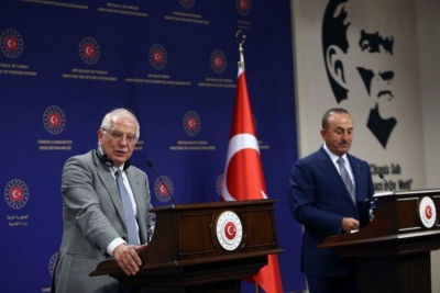 Επικοινωνία Borrell – Cavusoglu για τις φονικές πυρκαγιές στην Τουρκία