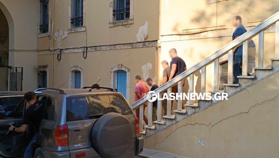 Χανιά: Αδιανόητες κουβέντες από τον αστυνομικό που συνελήφθη: «Δεν ξέρεις με ποιον τα έβαλες - Σου ετοιμάζω την κάσα»