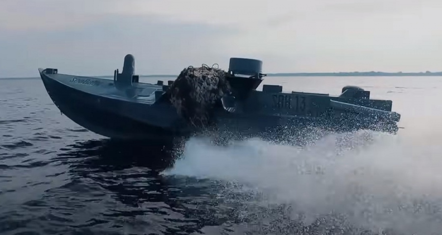 Η… μικρή Λετονία συνεχίζει να θωρακίζεται – Μπήκε δυναμικά στο πεδίο δοκιμών για θαλάσσια drones παραγωγής της