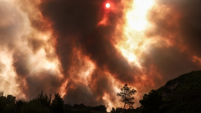 Τον γύρο του κόσμου κάνουν οι φωτιές στην Ελλάδα - Εκτενή ρεπορτάζ στα διεθνή ΜΜΕ