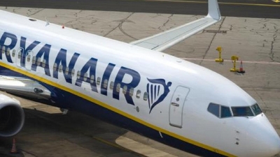 Πώς η αργοπορία εμβολίων στην ΕΕ μπλοκάρει την αεροπορική κίνηση