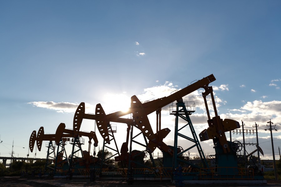 Με πτώση 1% έκλεισε το πετρέλαιο – Στα 42,2 δολ. το WTI και τα 45 δολ. το Brent