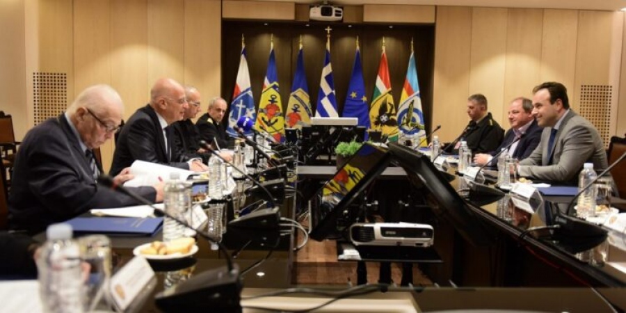 Μας σέρνουν στον όλεθρο - Έκτακτη σύσκεψη στο Υπουργείο Άμυνας υπό τον Δένδια για την προστασία της χώρας από βαλλιστικούς πυραύλους