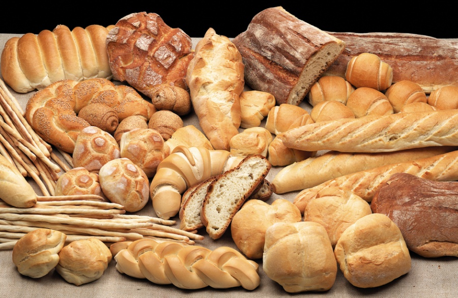 H σκληρή μάχη των αλυσίδων για το 1,5 δισ. ευρώ της αγοράς ψωμιού στην Ελλάδα