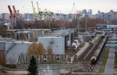 Οι Ουκρανοί υποστηρίζουν ότι έπληξαν με drone τερματικό σταθμό πετρελαίου στην Αγία Πετρούπολη