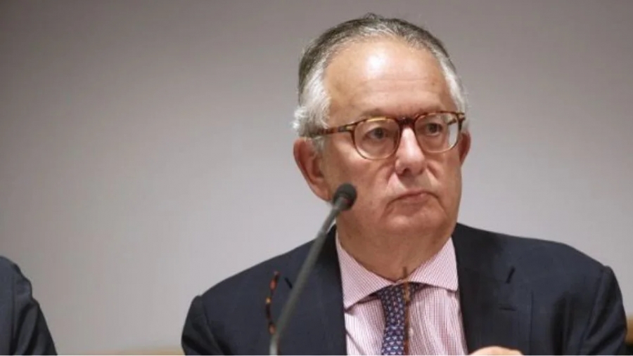 Απαράδεκτη εισήγηση για υποχρεωτικούς εμβολιασμούς από Αλιβιζάτο - Συνταγματική η απόλυση ανεμβολίαστων